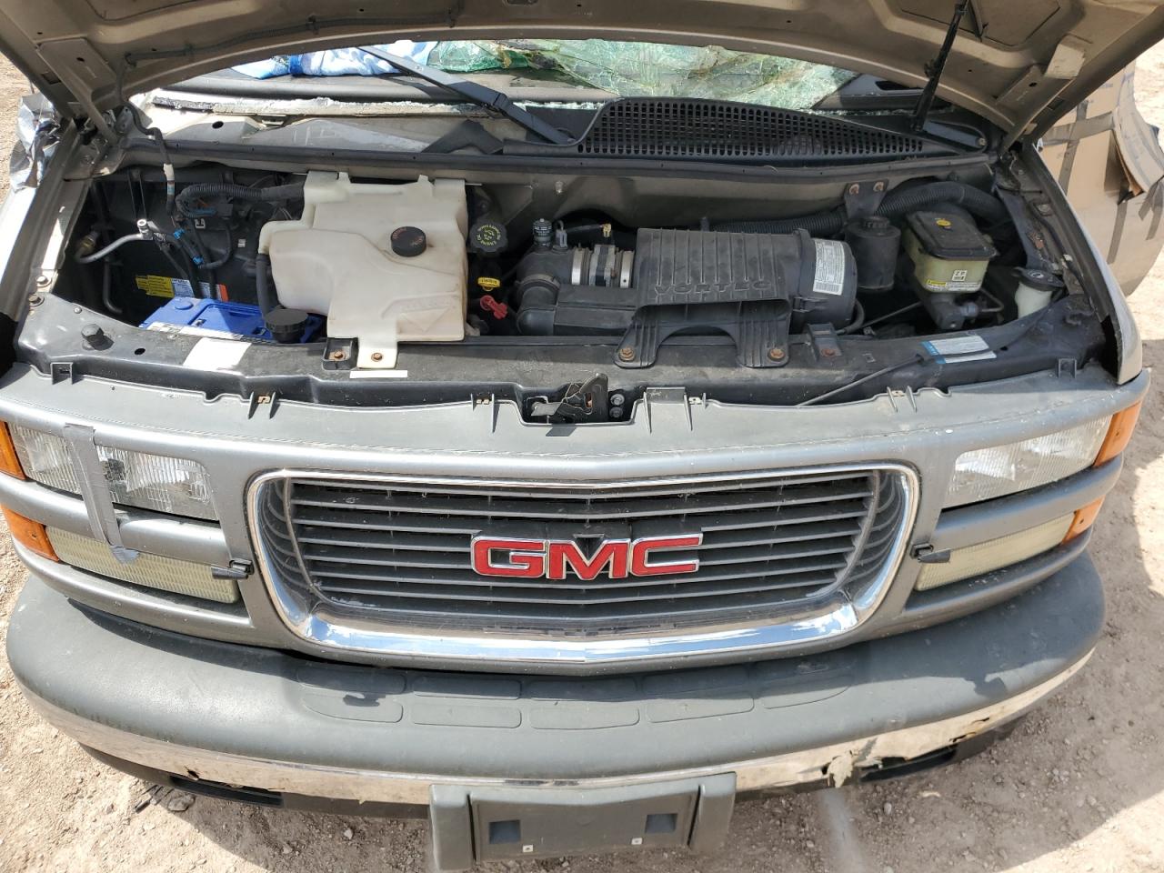 1GDF615MX21167353 2002 GMC Savana Rv