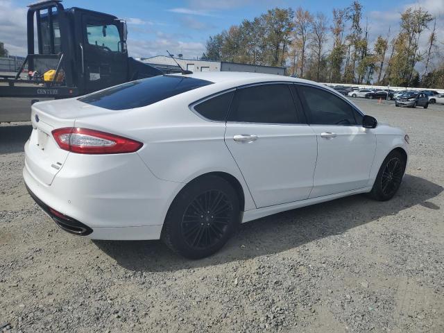  FORD FUSION 2016 Biały