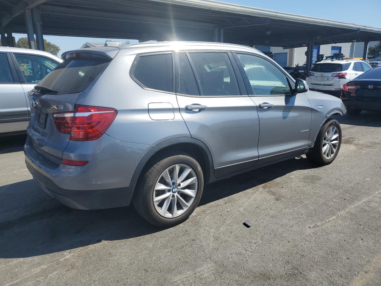 VIN 5UXWX9C57G0D90981 2016 BMW X3 no.3