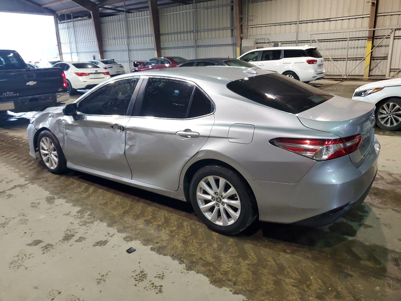 4T1B11HK5KU204253 2019 TOYOTA CAMRY - Image 2