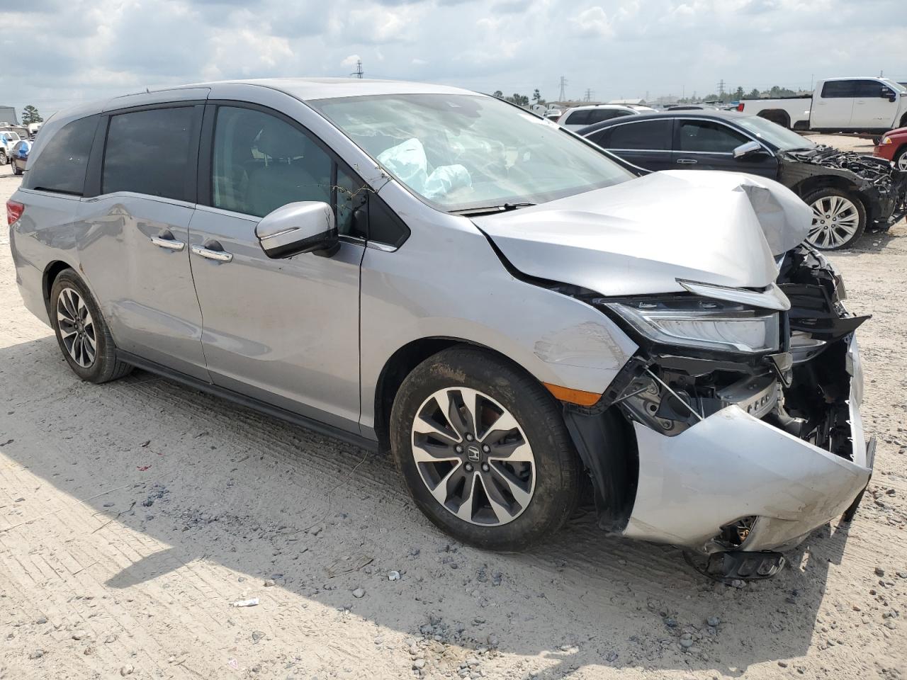 2022 Honda Odyssey - Image 4