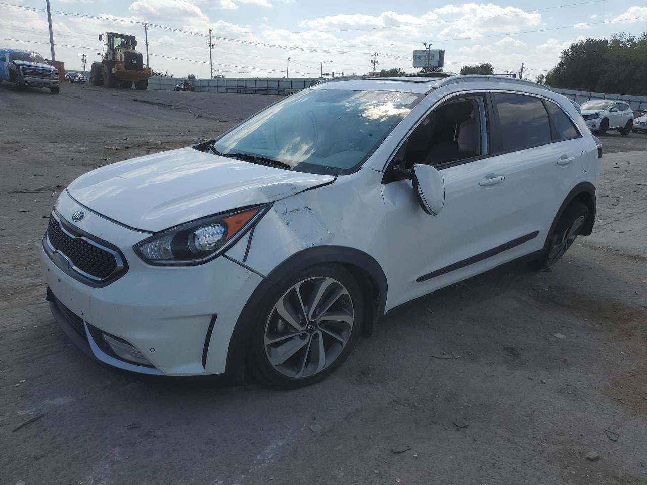 KNDCE3LCXH5067130 2017 KIA NIRO - Image 1