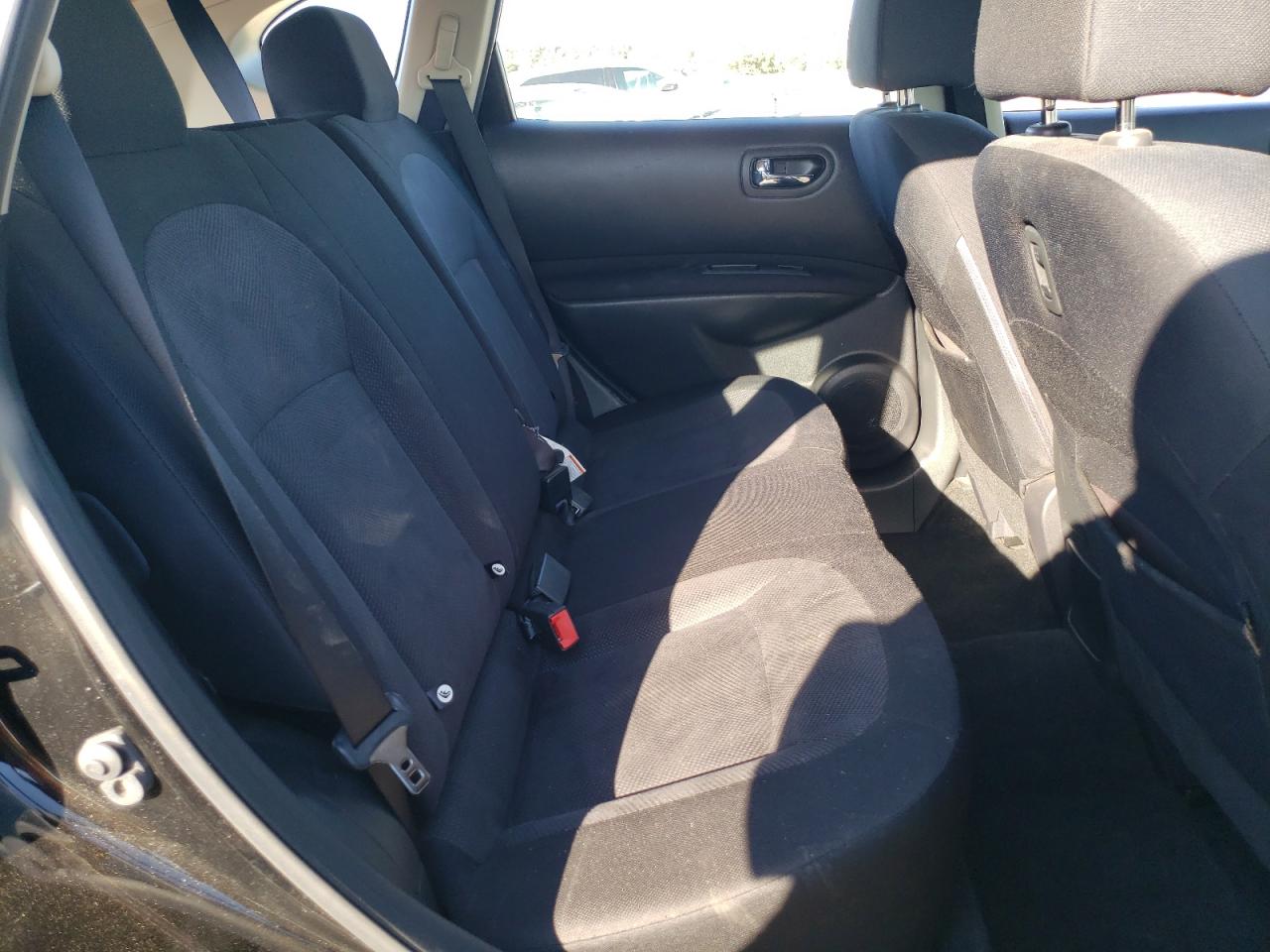 2013 Nissan Rogue - Image 11