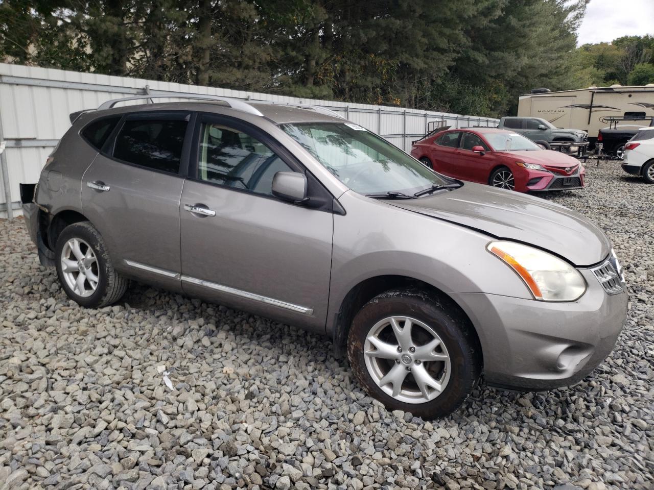 2011 Nissan Rogue - Image 4