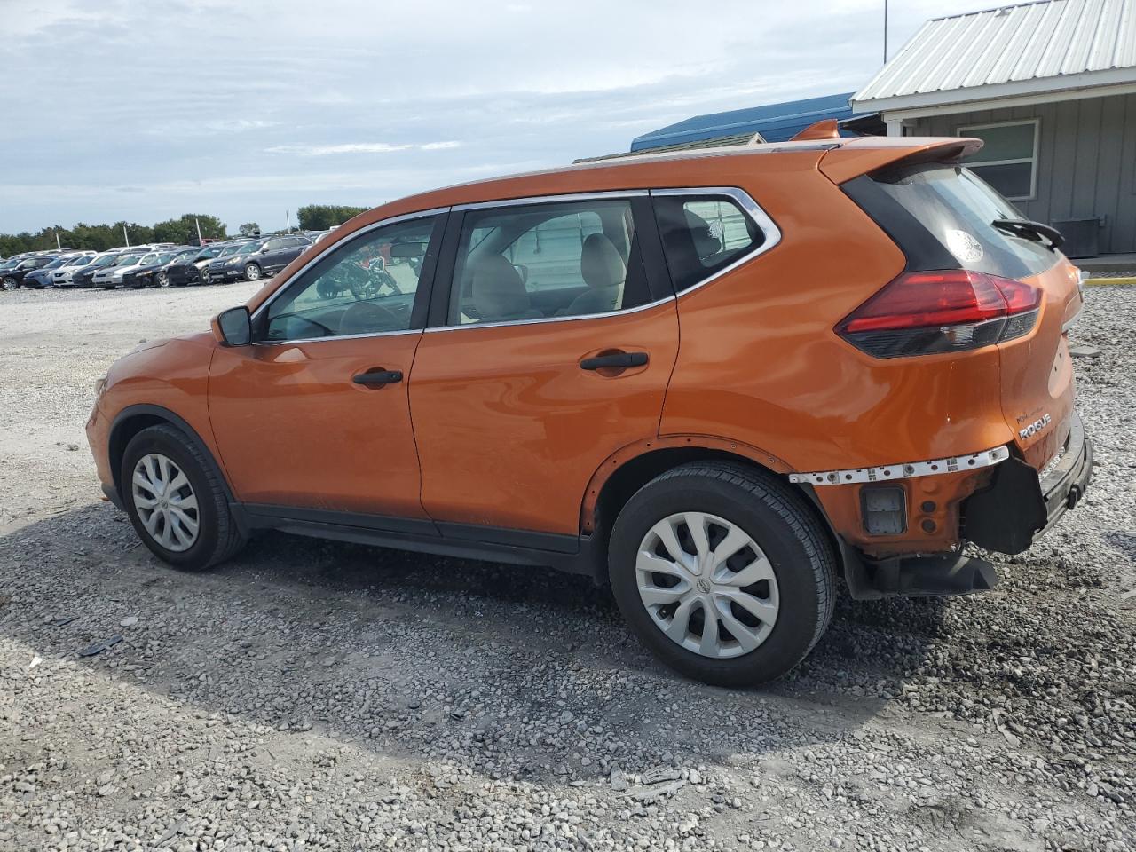 5N1AT2MT0HC777263 2017 NISSAN ROGUE - Image 2