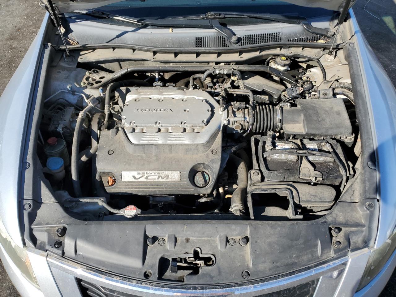 1HGCP3F84AA005867 2010 Honda Accord Exl