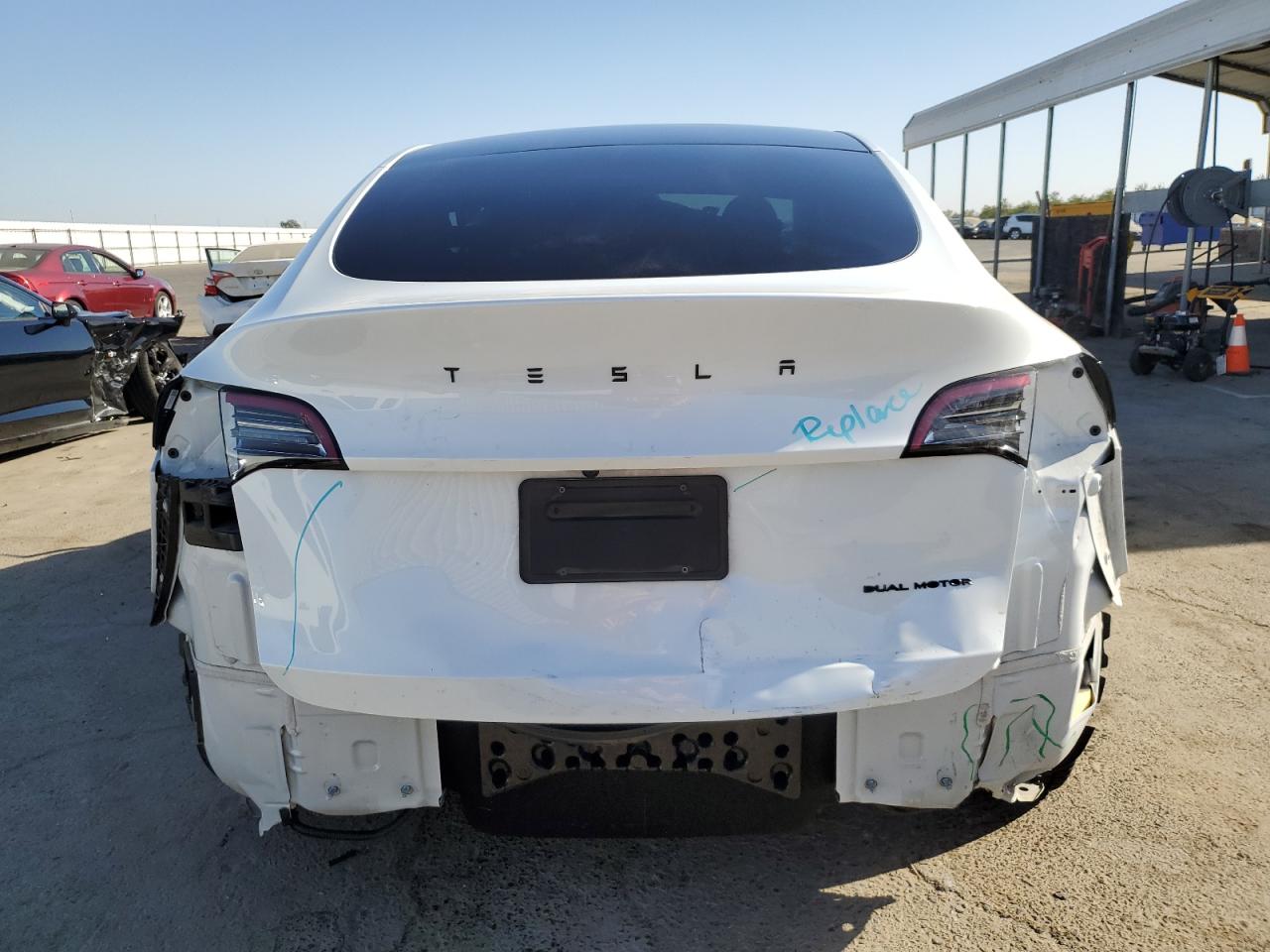 7SAYGDEE7PA082539 2023 Tesla Model Y