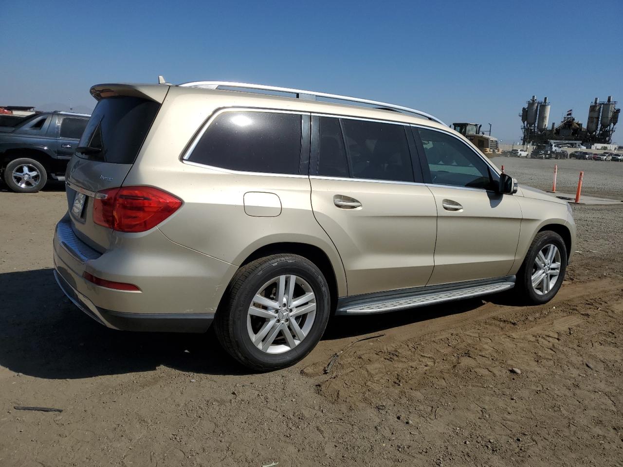 VIN 4JGDF7CE9DA161474 2013 MERCEDES-BENZ GL-CLASS no.3