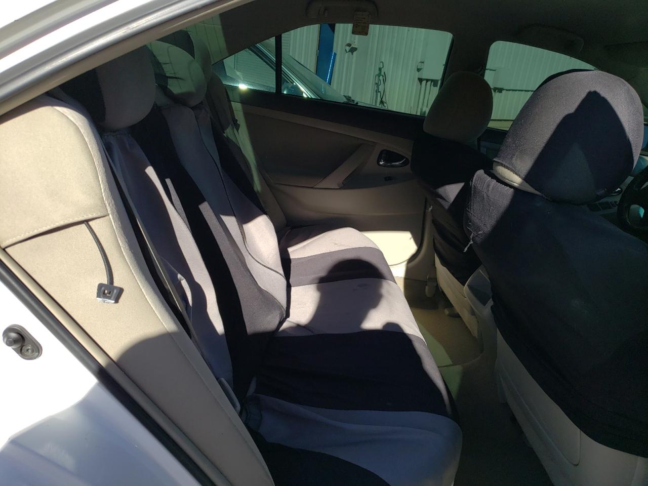 2011 Toyota Camry - Image 10
