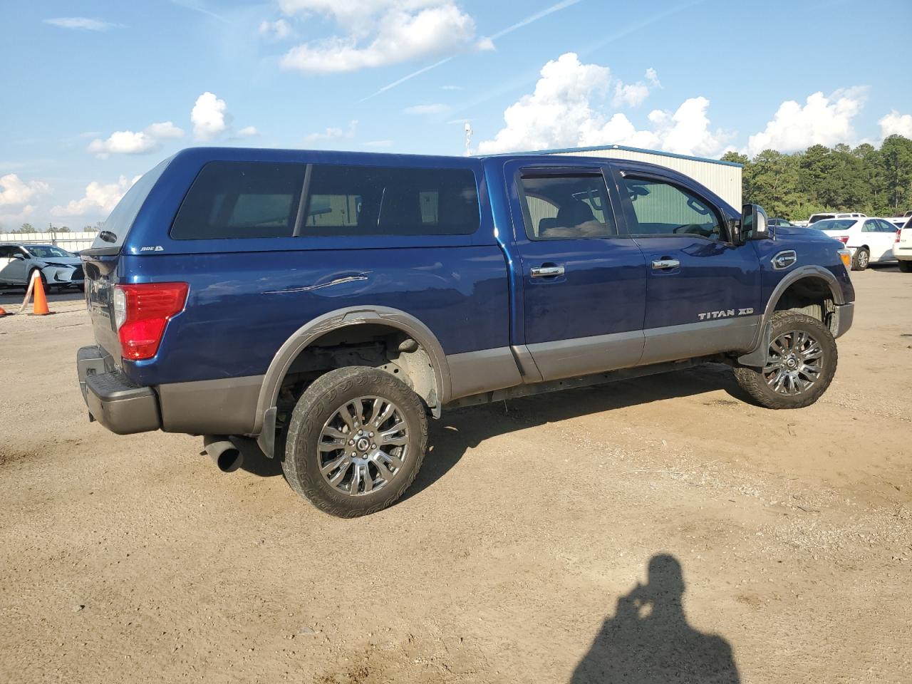 VIN 1N6BA1F4XHN564059 2017 NISSAN TITAN no.3