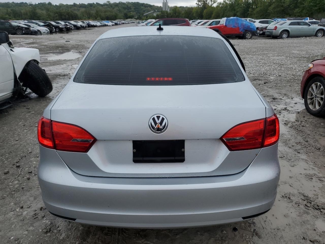 3VWDZ7AJ5BM316532 2011 Volkswagen Jetta Se