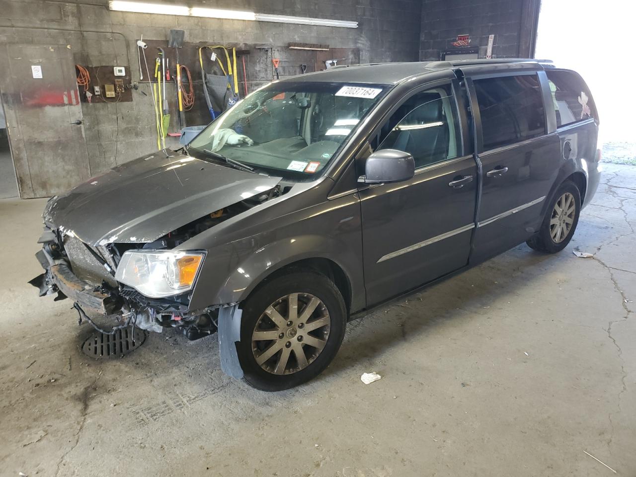 2016 CHRYSLER MINIVAN