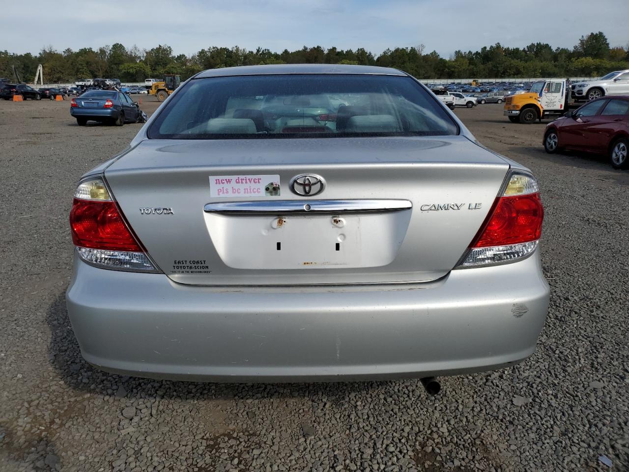 2005 Toyota Camry Le VIN: 4T1BE32K35U596677 Lot: 72696894