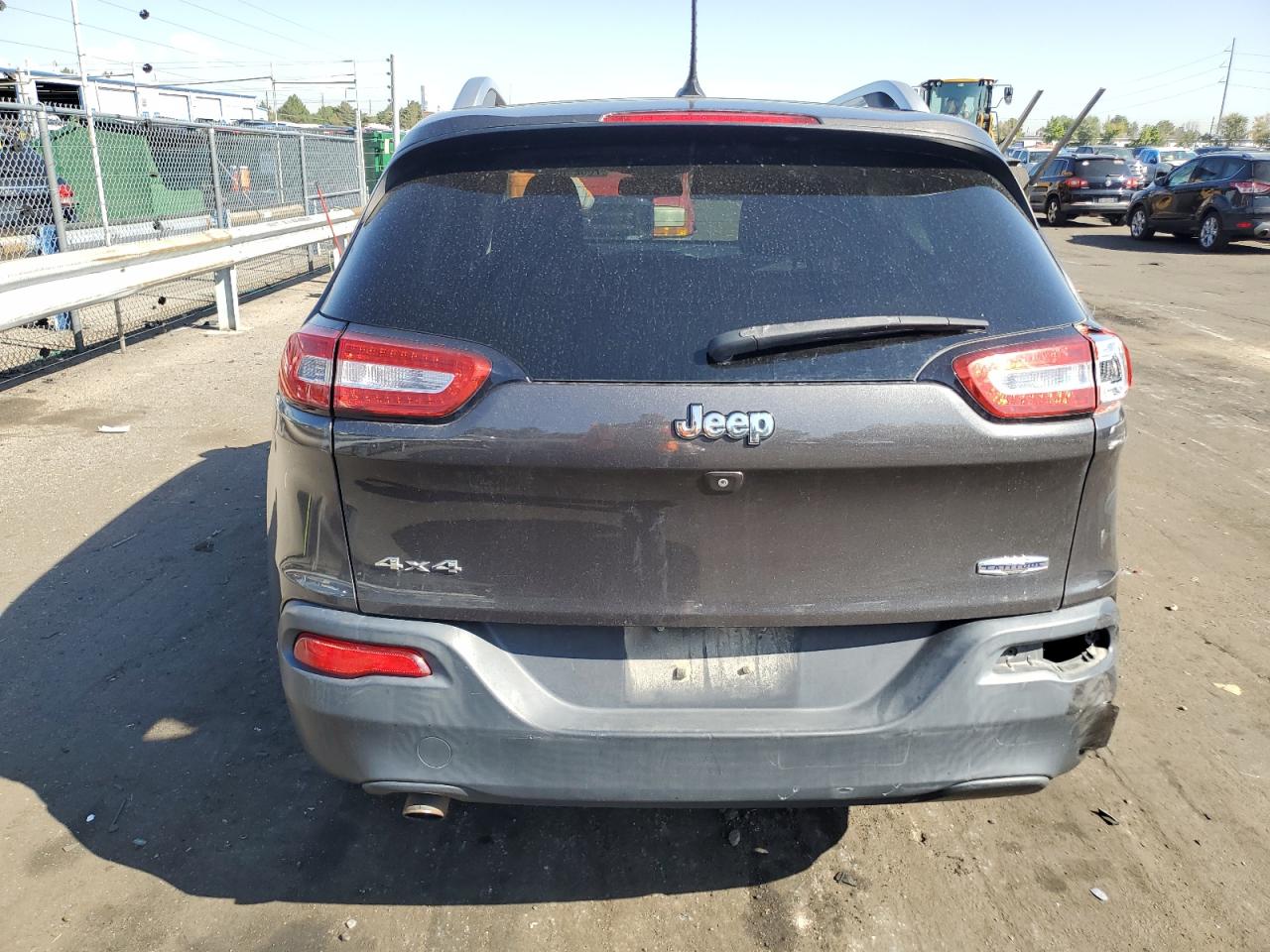 1C4PJMCB0FW571896 2015 Jeep Cherokee Latitude