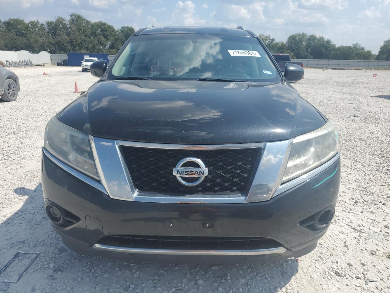 2016 Nissan Pathfinder - Image 5