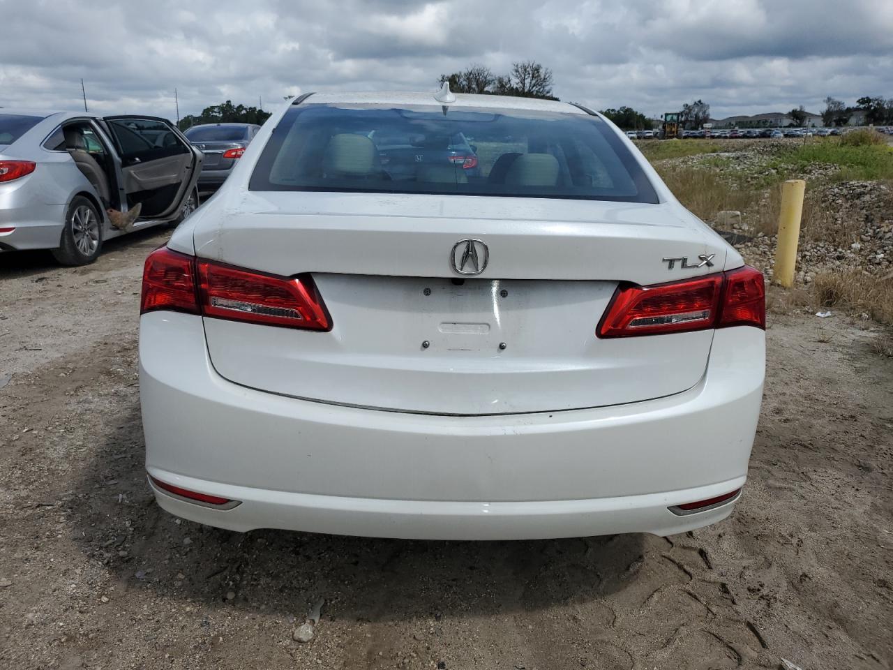 19UUB1F38KA007683 2019 Acura Tlx