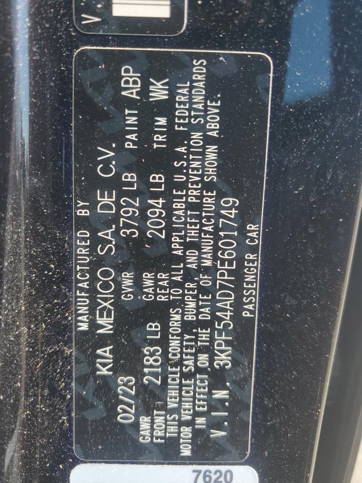 2023 Kia Forte - Image 12