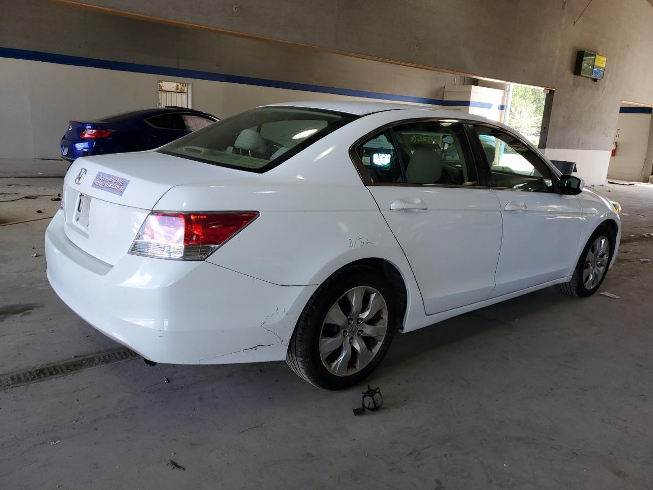 2010 Honda Accord - Image 3