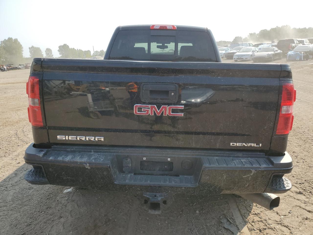 1GT12UE83GF292612 2016 GMC Sierra K2500 Denali