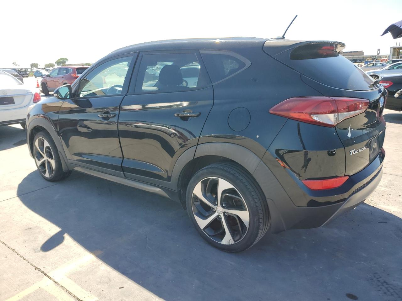 KM8J33A26GU267736 2016 HYUNDAI TUCSON - Image 2