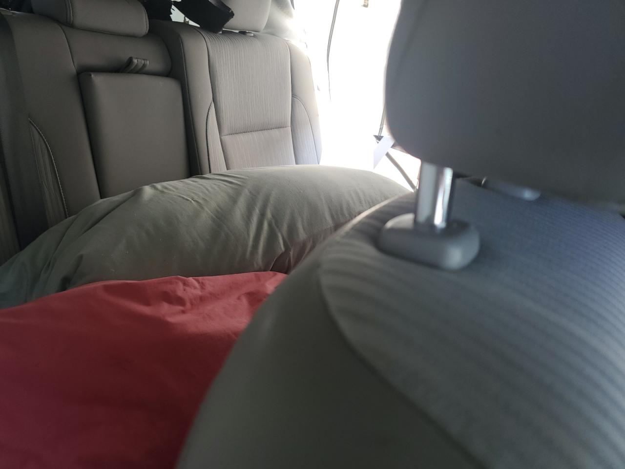 2015 Toyota Highlander - Image 12