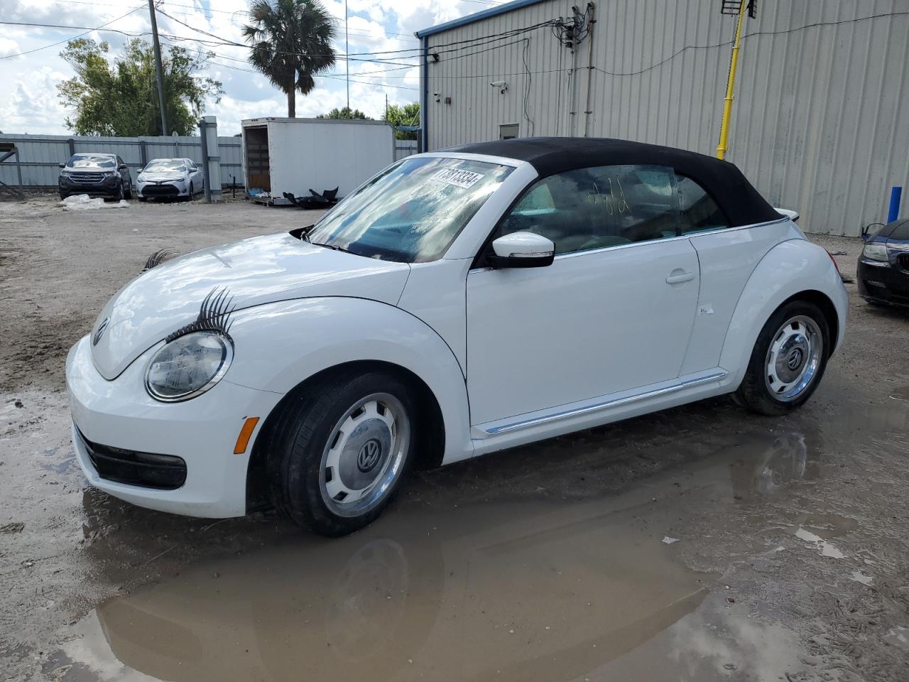 2015 Volkswagen Beetle 1.8T VIN: 3VW517AT0FM810851 Lot: 73813334