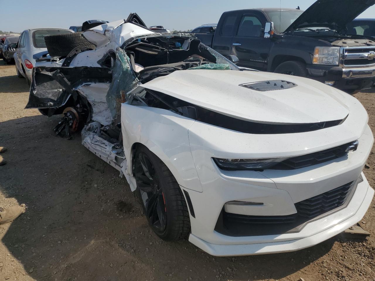 2022 Chevrolet Camaro - Image 4