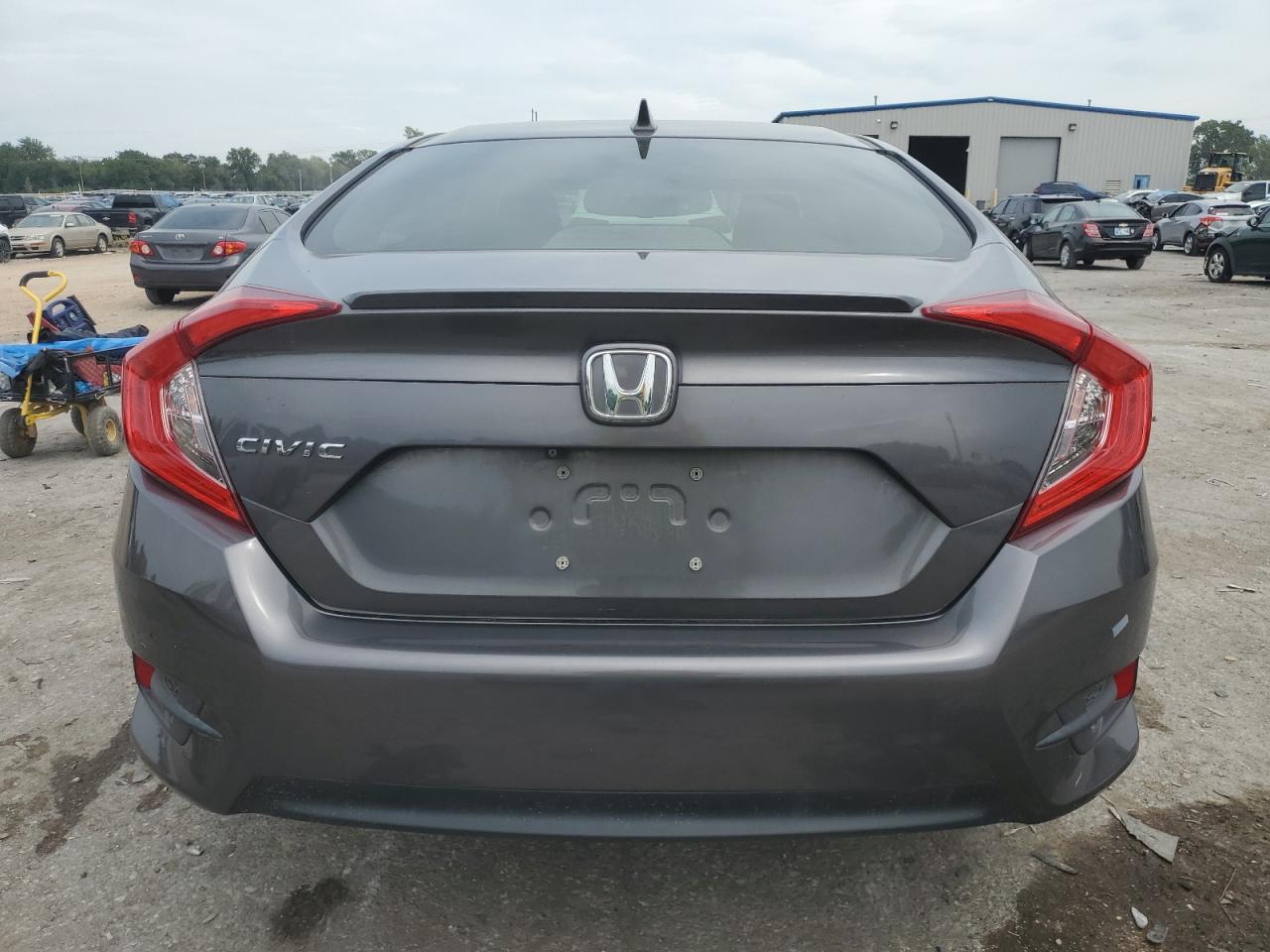 JHMFC1F77JX001097 2018 Honda Civic Exl