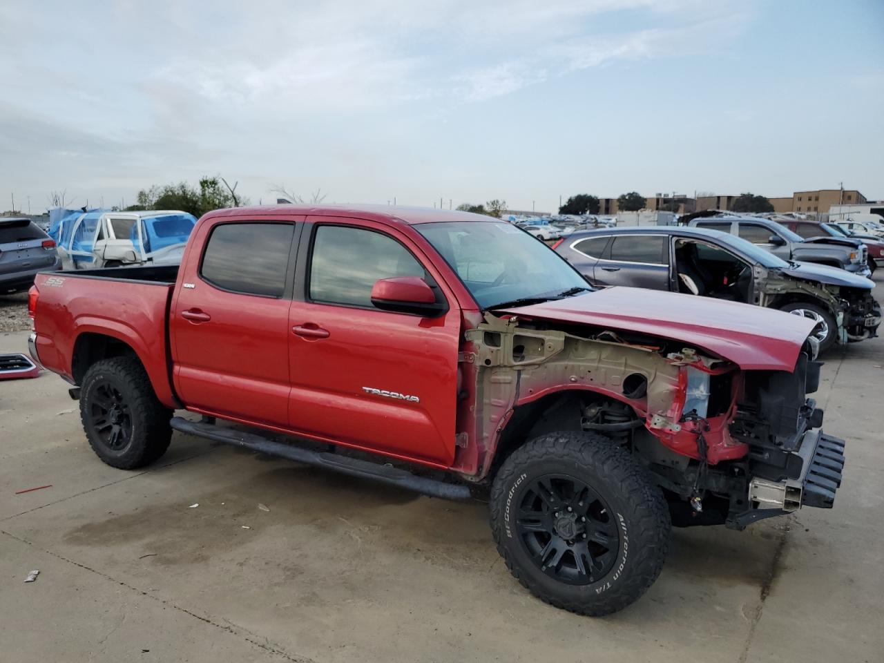 VIN 5TFAZ5CNXGX005741 2016 TOYOTA TACOMA no.4