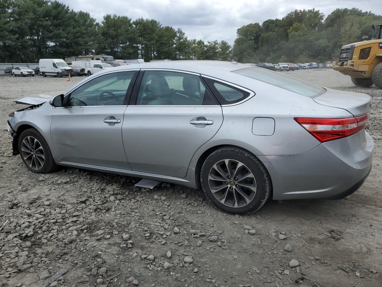 4T1BK1EB8GU213750 2016 TOYOTA AVALON - Image 2