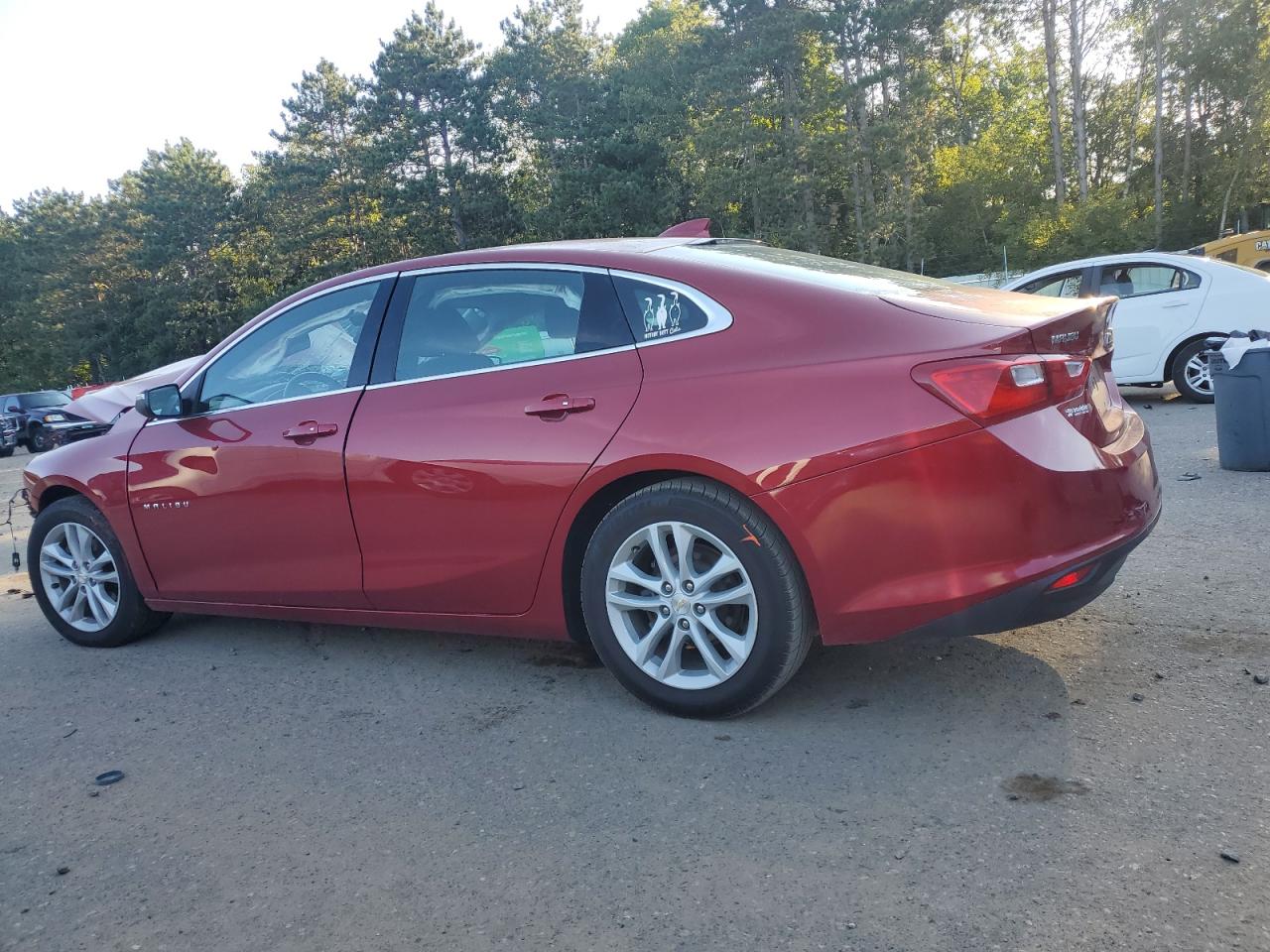 2016 Chevrolet Malibu - Image 2
