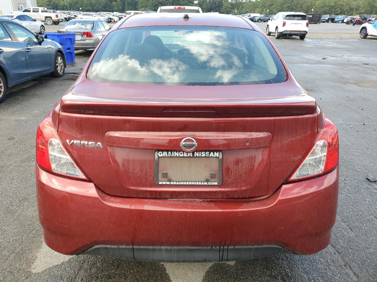 2018 Nissan Versa S VIN: 3N1CN7AP1JL825314 Lot: 72062054