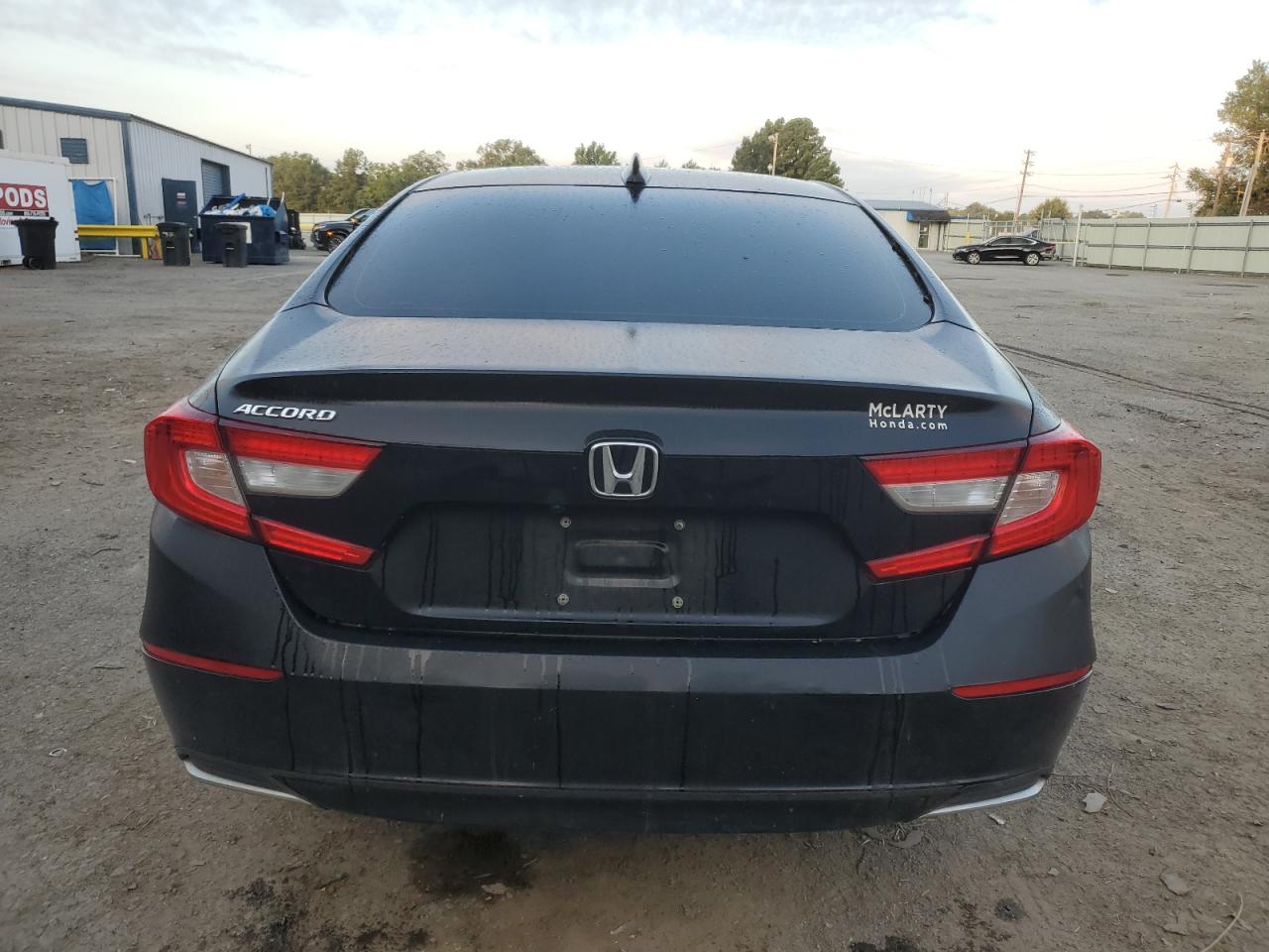 2022 Honda Accord Lx VIN: 1HGCV1F14NA043330 Lot: 71697774