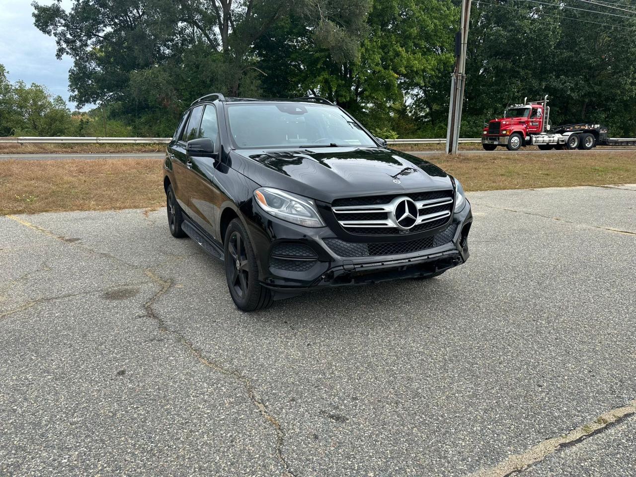 4JGDA5HBXJB048592 2018 MERCEDES-BENZ GLE - Image 1