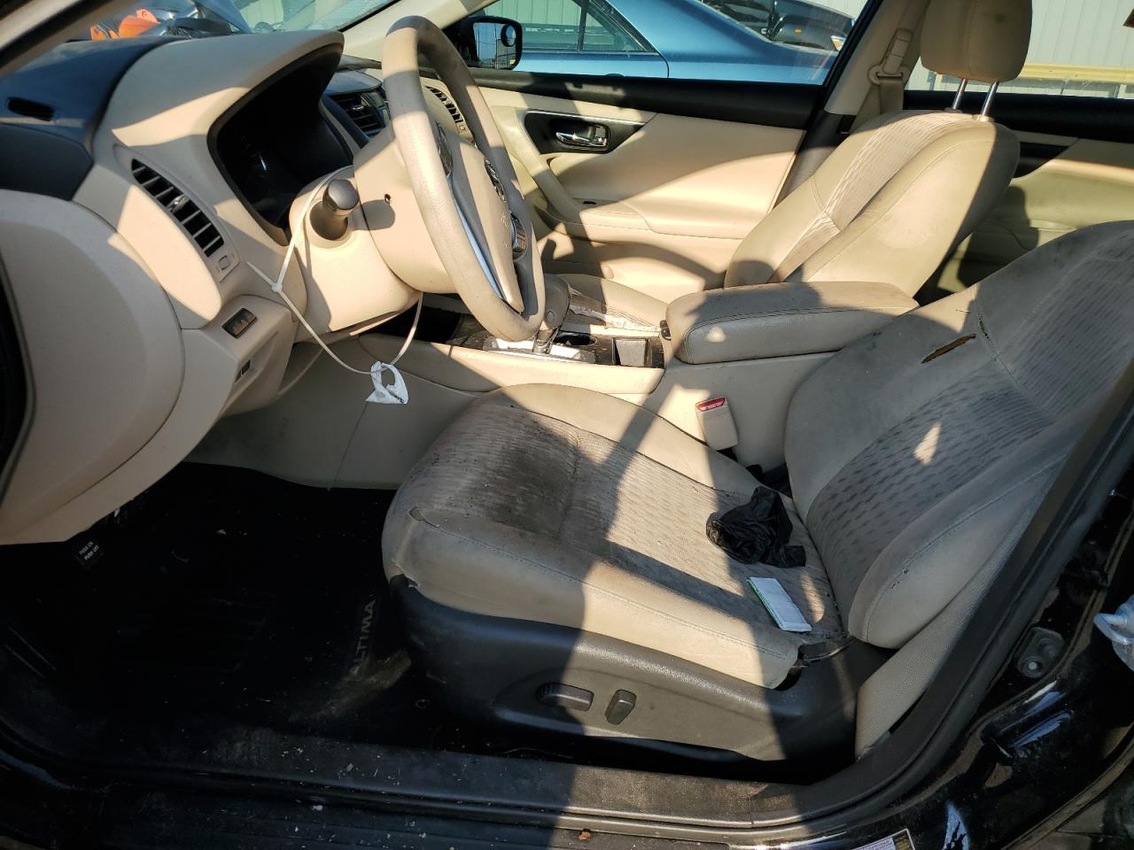 2017 Nissan Altima - Image 7
