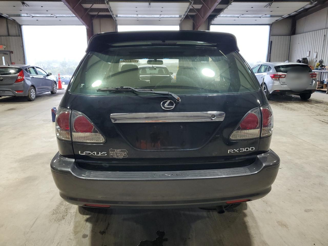 2001 Lexus RX - Image 6