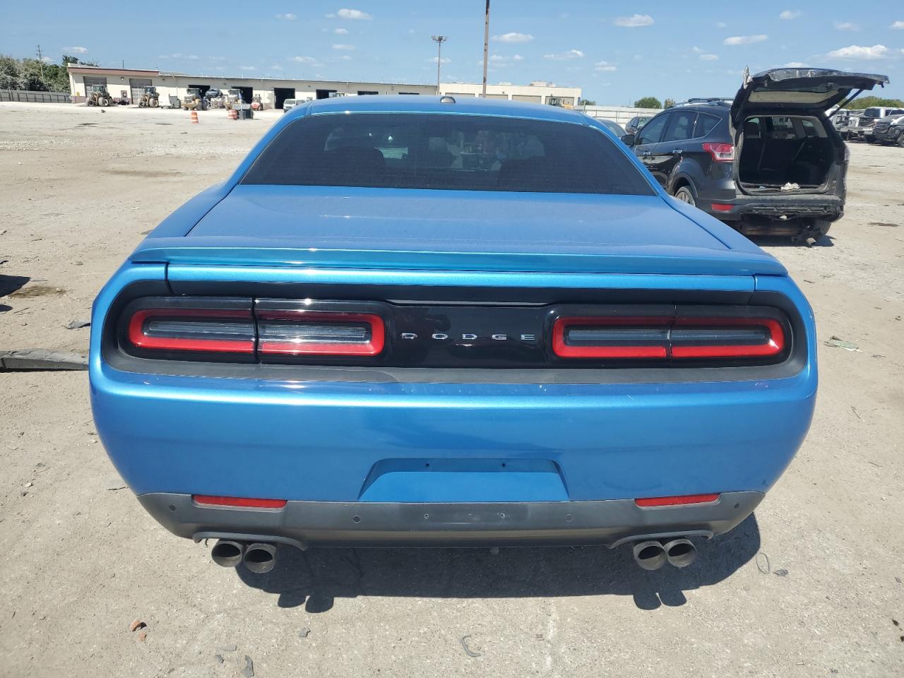 2C3CDZAT7FH816789 2015 Dodge Challenger Sxt