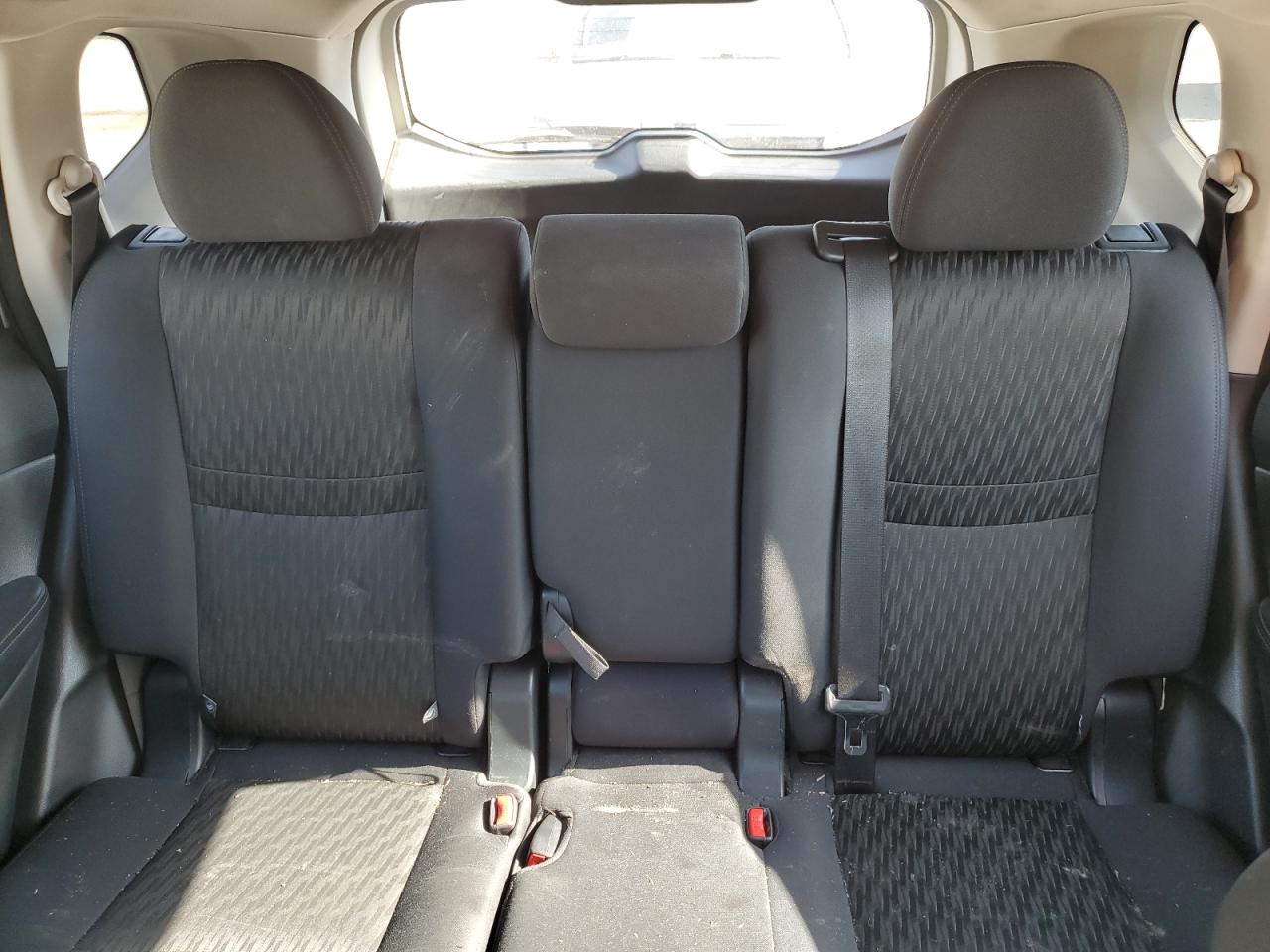 2020 Nissan Rogue - Image 10
