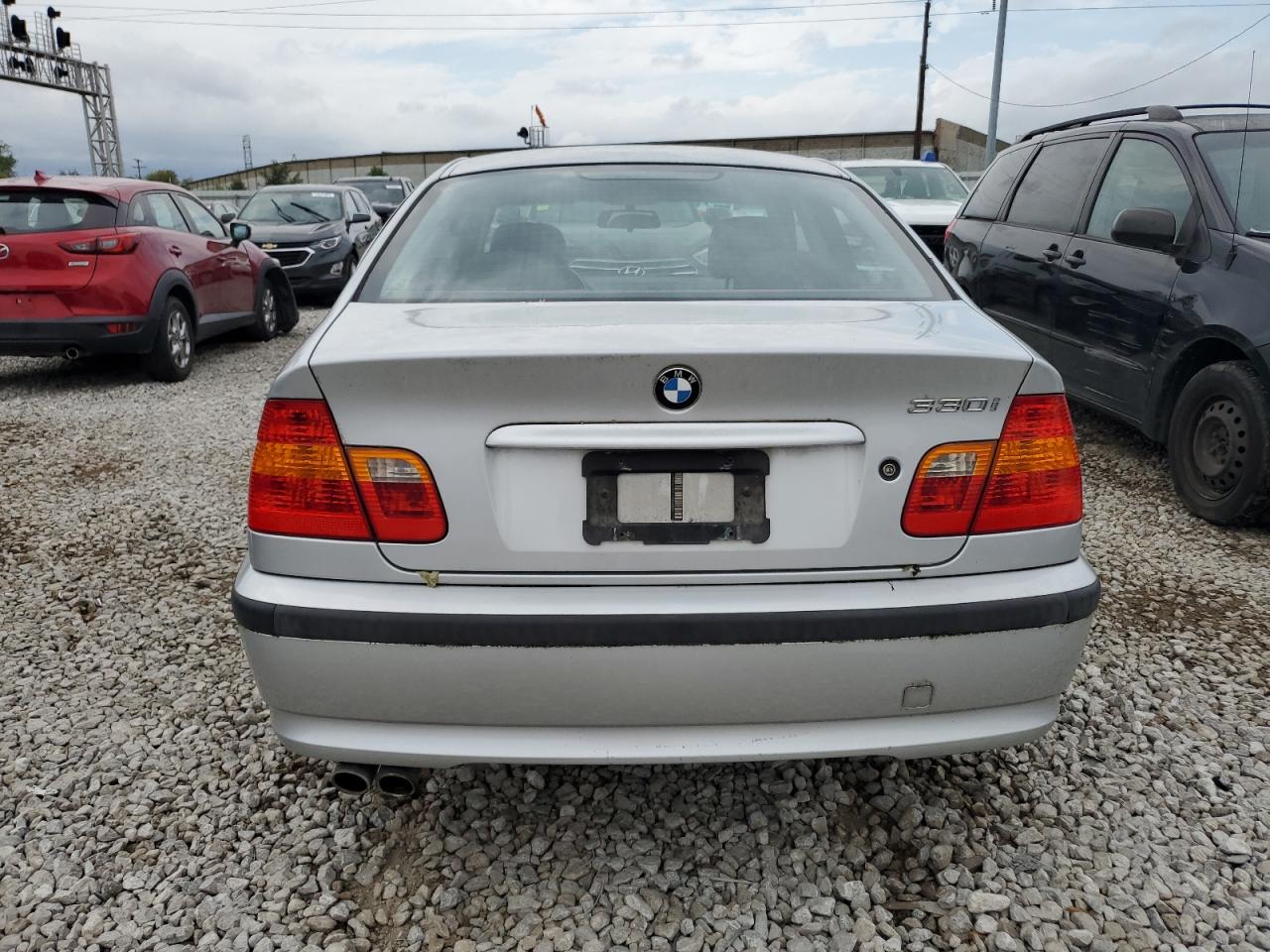 WBAEV53462KM22605 2002 BMW 330 I