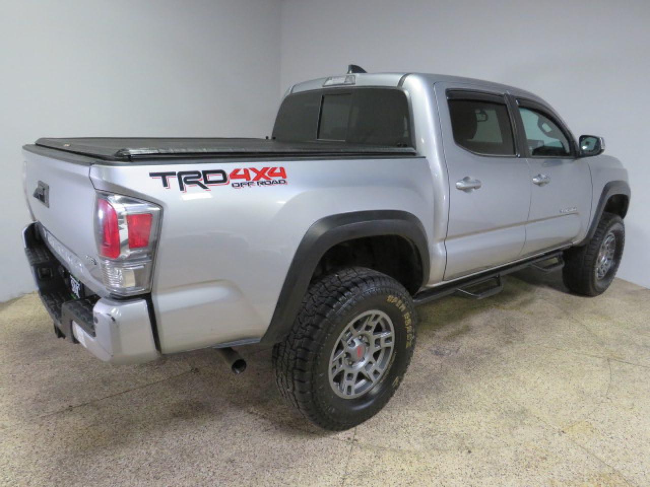 2020 Toyota Tacoma - Image 3