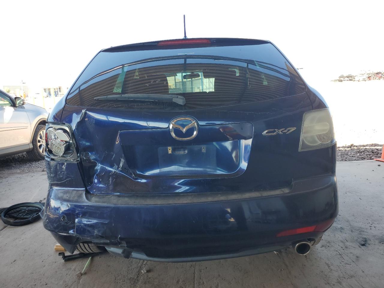 JM3ER2A5XB0400174 2011 Mazda Cx-7