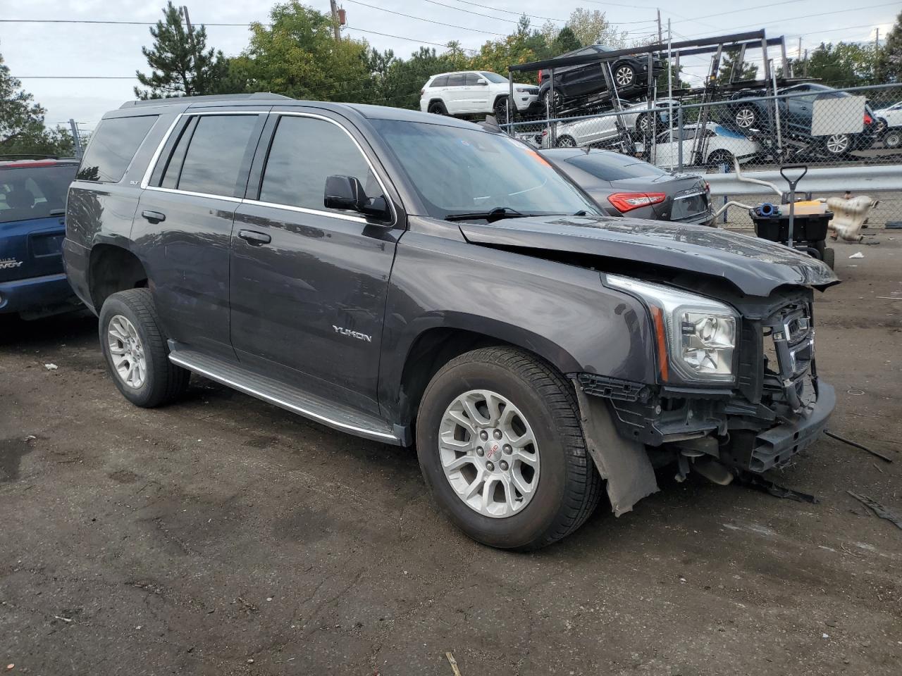2016 GMC Yukon - Image 4