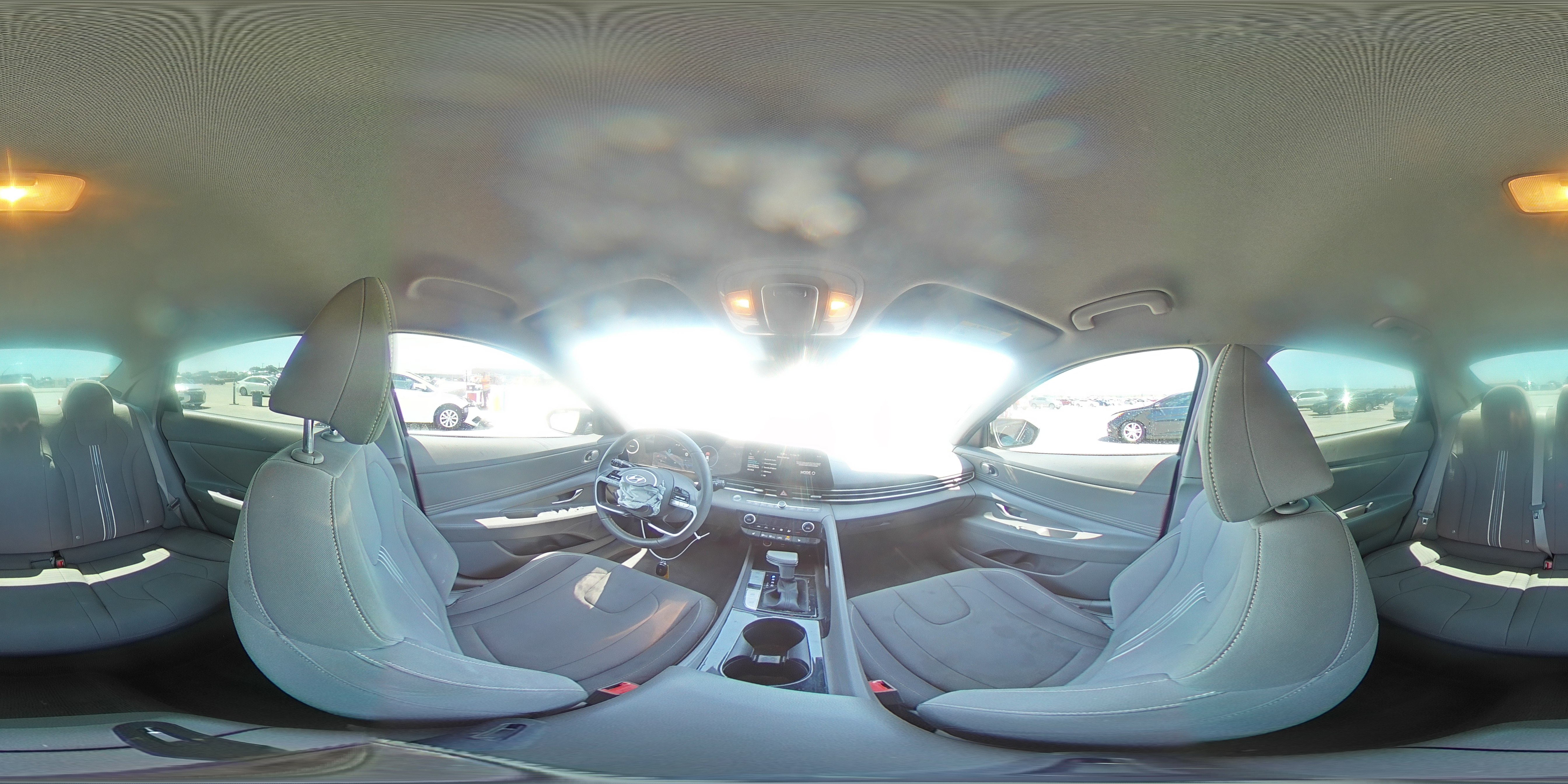 2023 Hyundai Elantra - Image 14
