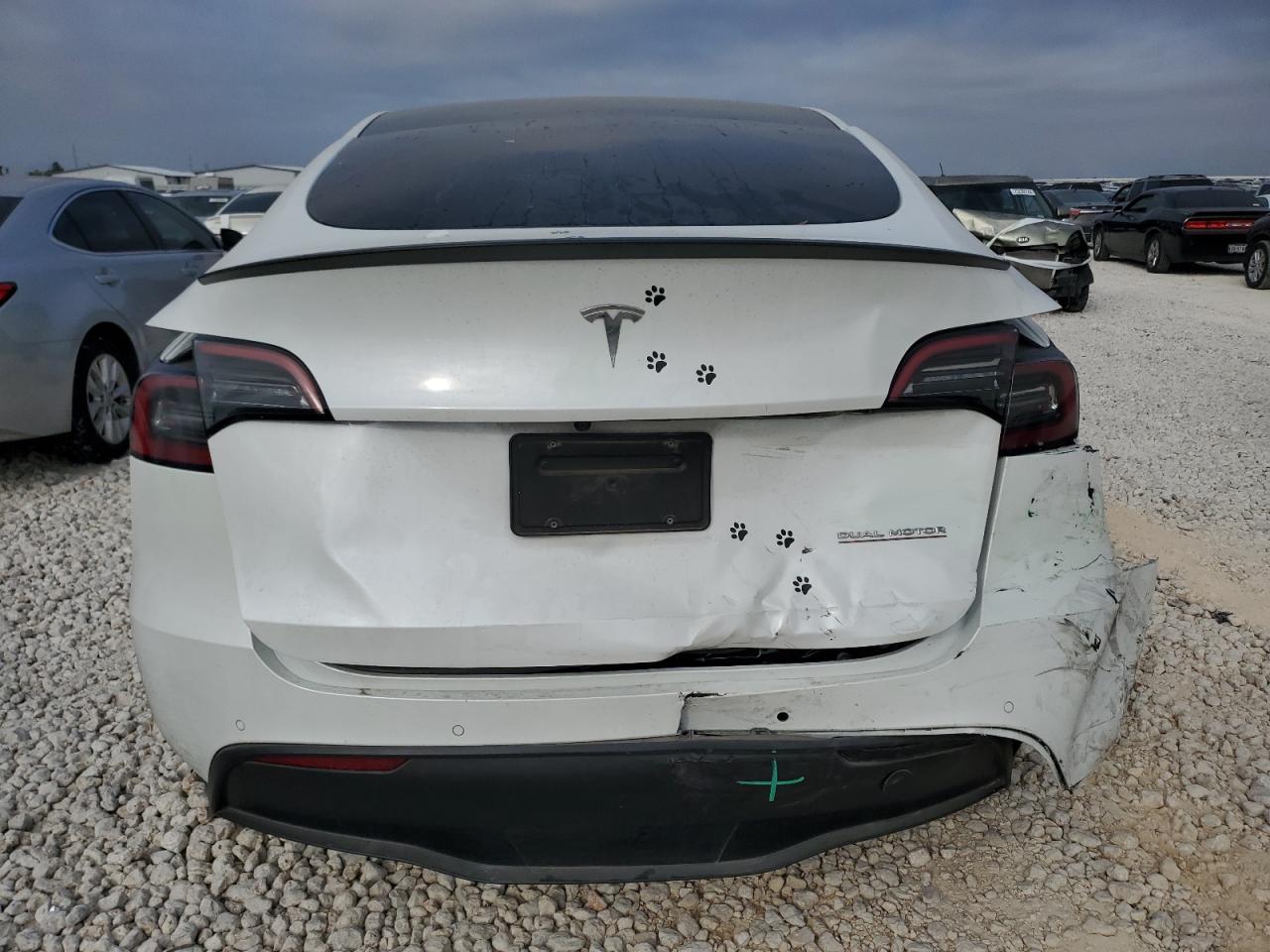 2022 Tesla Model Y VIN: 7SAYGDEF5NF543777 Lot: 72752104