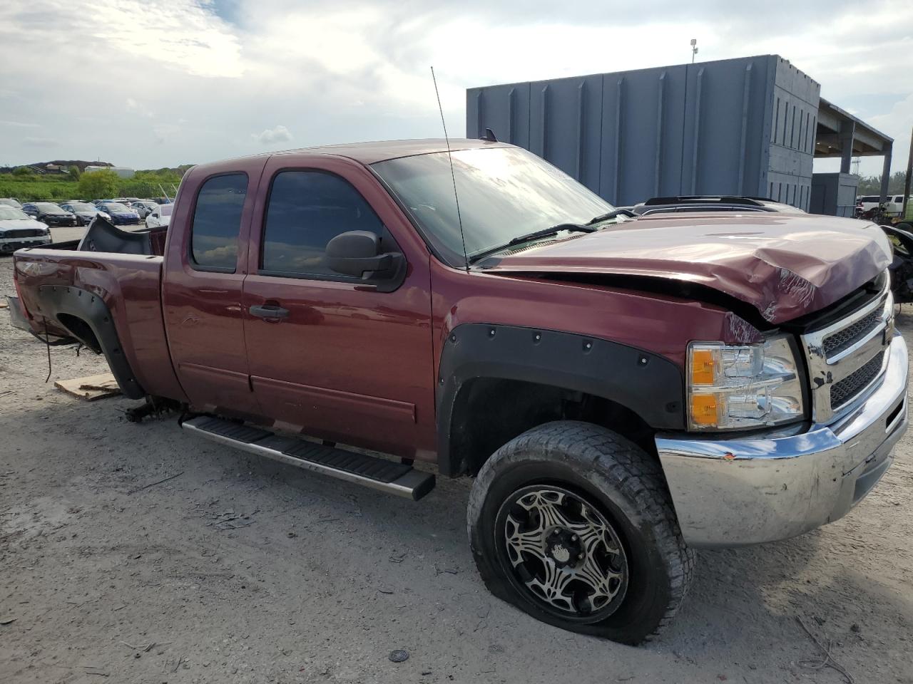 VIN 1GCRKSE70DZ162439 2013 CHEVROLET ALL Models no.4