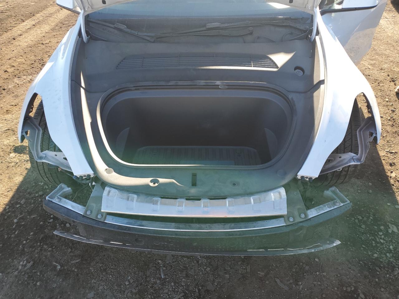 7SAYGAEE3PF970884 2023 Tesla Model Y