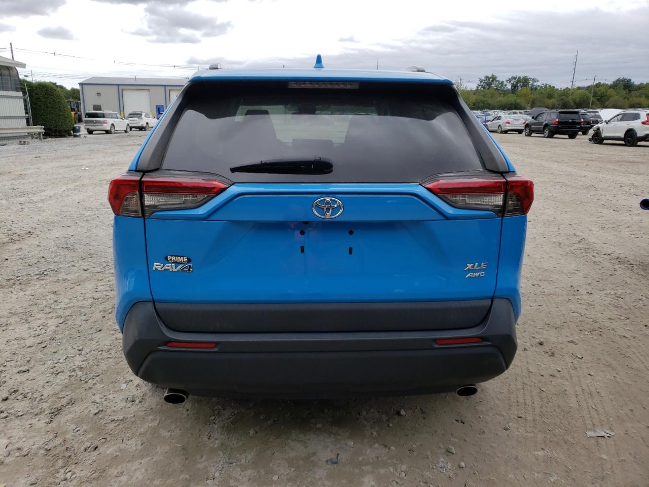 2019 Toyota Rav4 Xle VIN: 2T3P1RFV8KC006972 Lot: 72913944