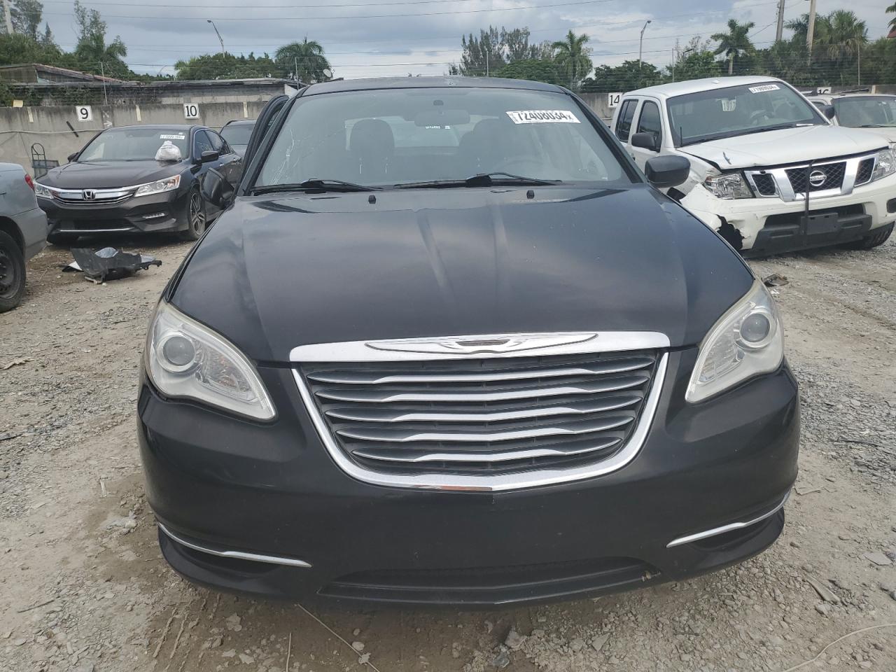 2013 Chrysler 200 - Image 5
