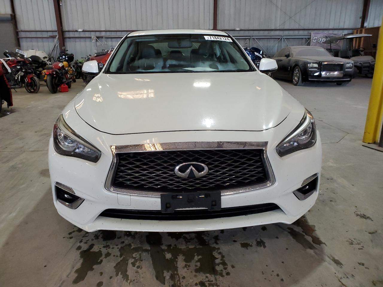 JN1EV7AR3JM438134 2018 Infiniti Q50 Luxe