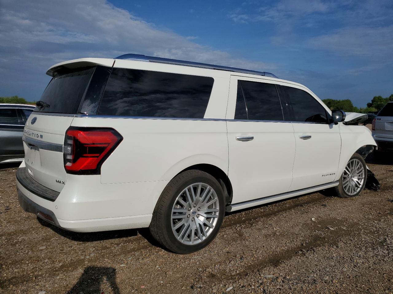 2023 Ford Expedition - Image 3